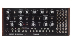 Instrument Moog Mother-32